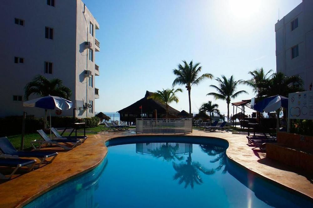 Las Perlas Condos Cancun Exterior photo